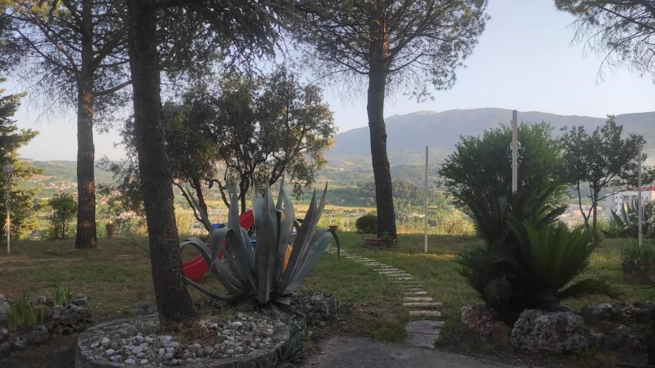 Parco Dei Gelsomini Acomodação com café da manhã Ascoli Piceno Exterior foto