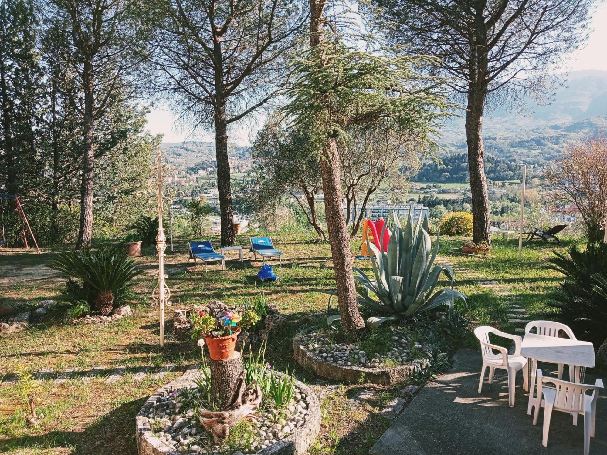 Parco Dei Gelsomini Acomodação com café da manhã Ascoli Piceno Exterior foto
